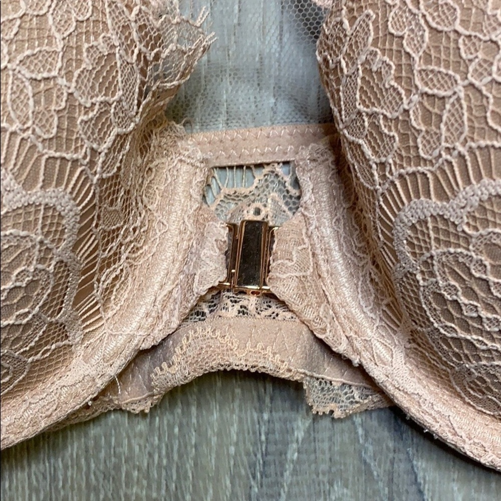 Victoria’s Secret DREAM ANGELS Demi Bra - Picture 6 of 14
